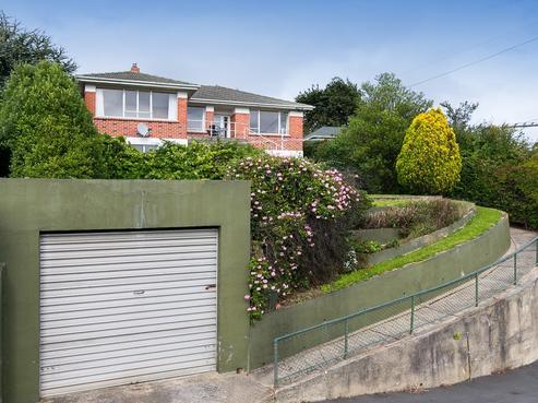 2 Kevin Street, Mornington