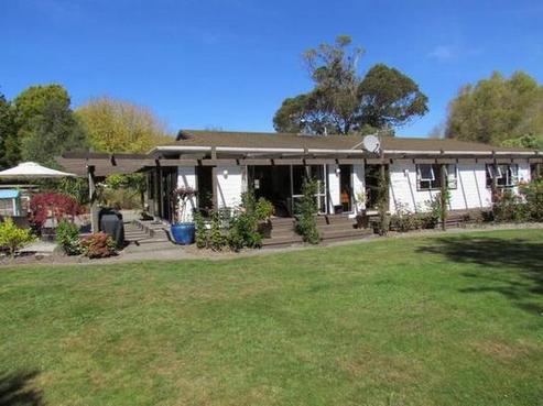 78 Ocean Beach Road, Pirinoa