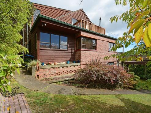 6A Elmslie Road, Pinehaven