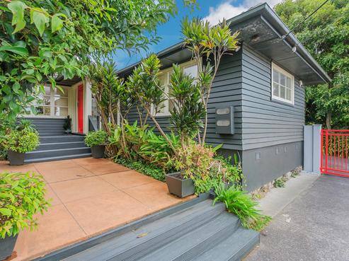 54 Williamson Avenue, Belmont
