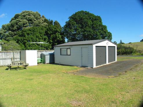 3 Poaka Road, Awhitu