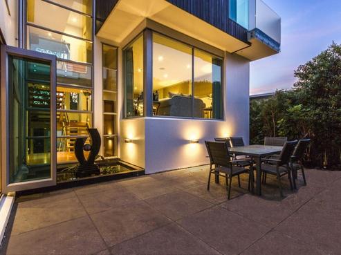 11 Braemar Road, Castor Bay