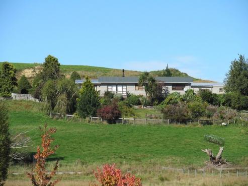 33 Thompson Road, Lawrence