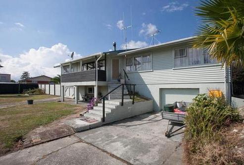 7 Raleigh Street, Leamington