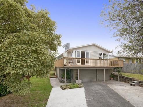 5 Gill Avenue, Te Atatu Peninsula