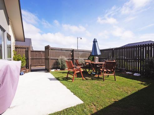 17 Charente Way, Yaldhurst
