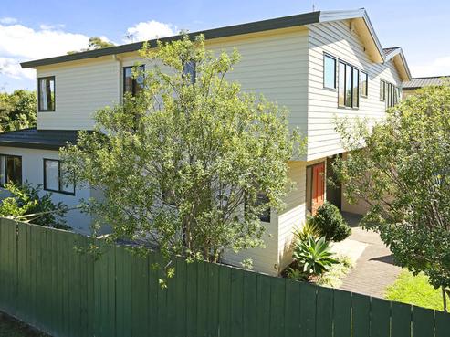 2 Awaroa Road, Sunnyvale