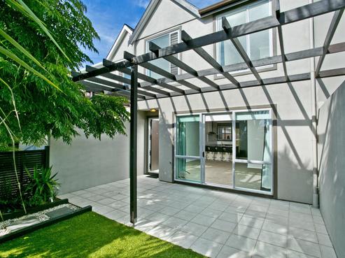 9W Clearwater Cove, West Harbour