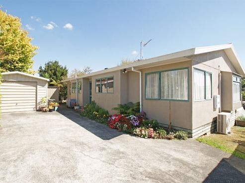 22B Houchens Road, Glenview