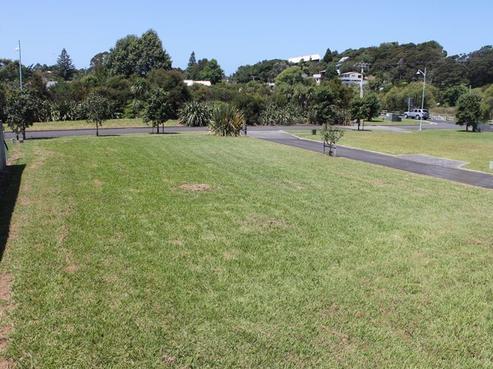 2 Kingfisher Way, Whiritoa
