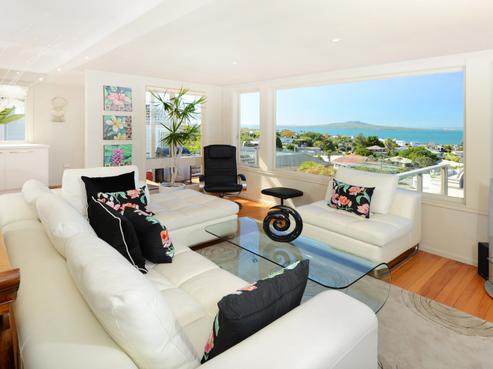 1 Castor Bay Road, Castor Bay