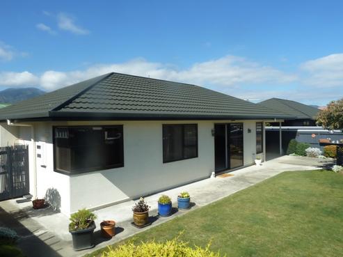 2/1 Awatea Place, Tahunanui