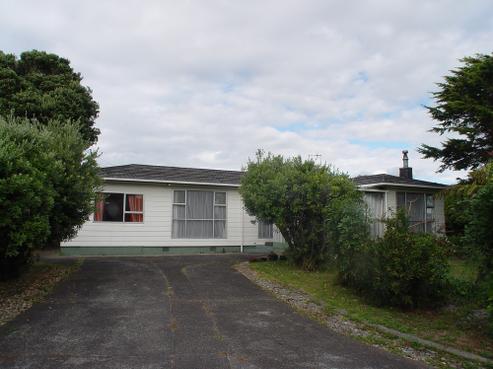 13 Atkinson Avenue, Otaki Beach