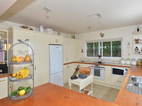9A Dip Road, Kamo