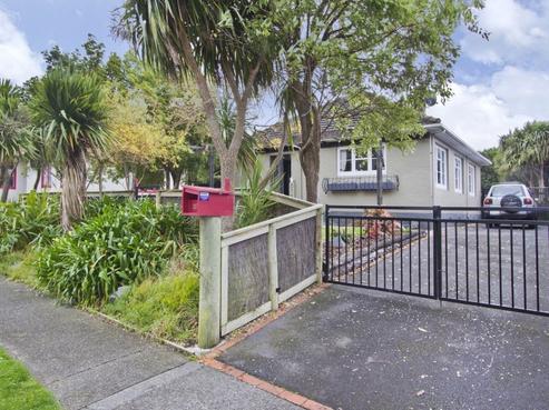 267 Riverside Drive, Waterloo