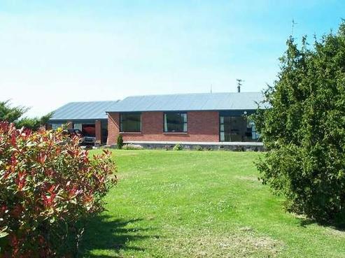 126 Pinnacle Road, Gore Surrounds