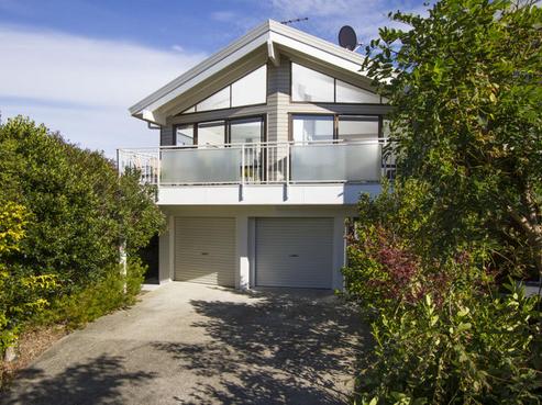 2/48 Seaview Road, Castor Bay