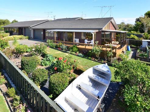 1B Kauri Crescent, Snells Beach