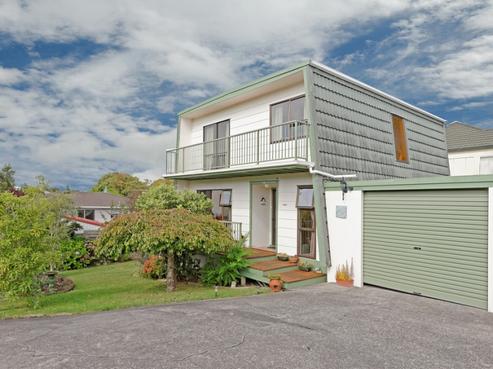 1/17 Mirrabooka Avenue, Botany Downs