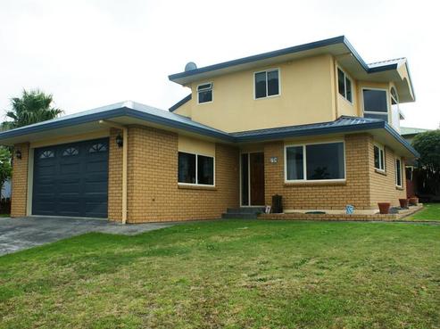 1 Commodores Close, Coastlands