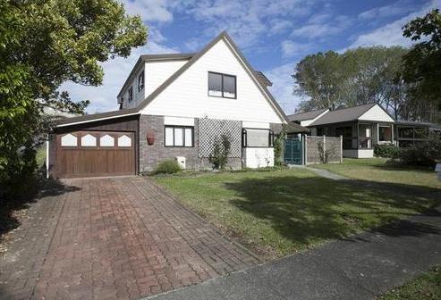 19 Marlowe Drive, Leamington