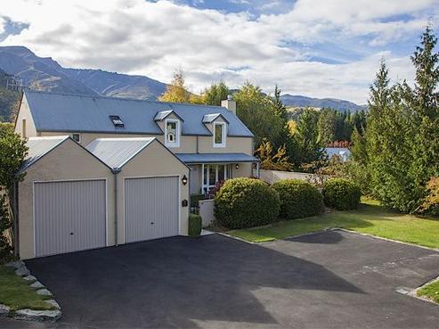 16 The Mews, Shamrock Park