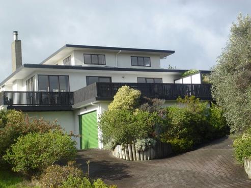 12 Frimley Terrace, Waikanae Beach