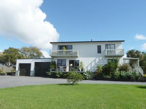 6 Daphne Road, Tairua
