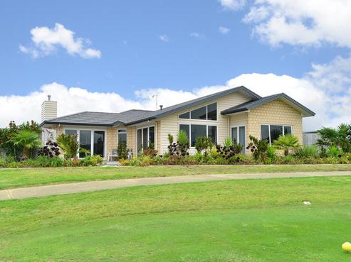 11 Cayman Court, One Tree Point