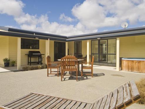 163 Racecourse Road, Amberley
