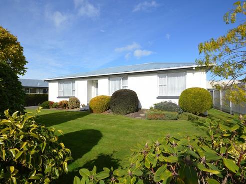 24 Eden Crescent, Glengarry