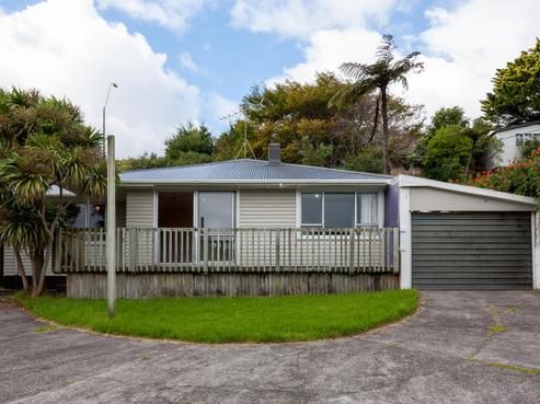 84 South Road, Blagdon