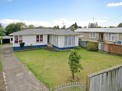7 Crown Crescent, Otara