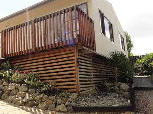 99B Brian Crescent, Stanmore Bay