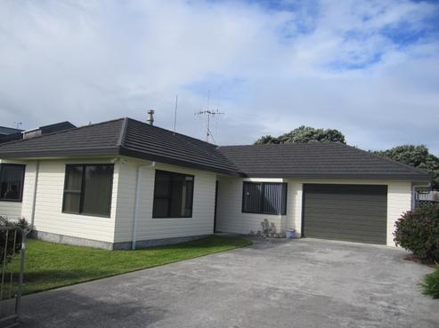 4 Health Camp Road, Otaki Beach