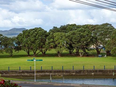 1A Commodore Parry Road, Castor Bay