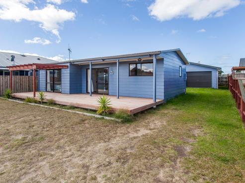 106 Hampton Road, Whangamata