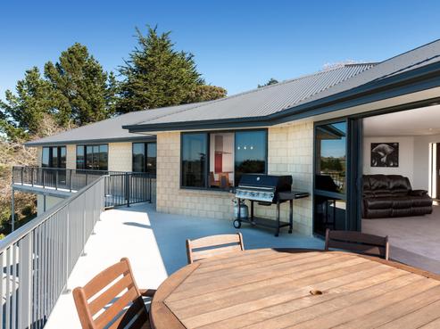 41 Ipswich Street, Hampden