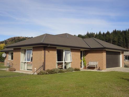 5 Alice Burn Drive, Luggate