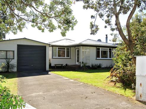 15 Mace Terrace, Oakura