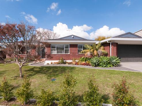 7 Bungalore Place, Half Moon Bay