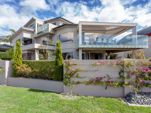 63 Compass Point Way, Half Moon Bay