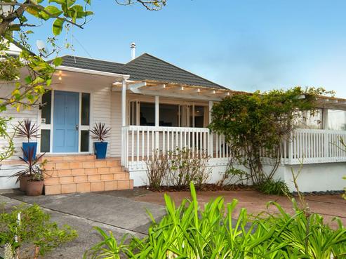 18 Wairere Road, Torbay