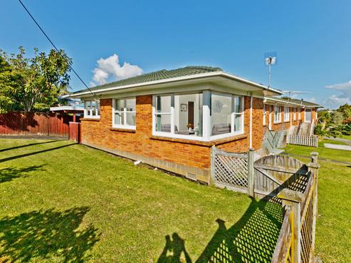 1/187 Lake Road, Belmont