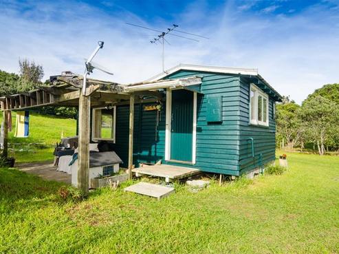272 Bethells Road, Bethells Beach