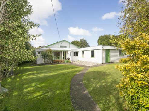 92 Atkinson Road, Titirangi