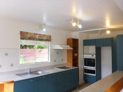 20 Willow Place, Horahora