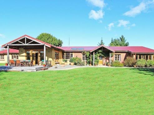 12 Aldourie Road, Brightwater
