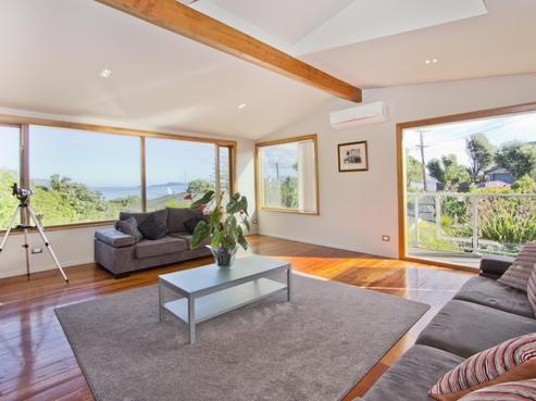 8 Howard Road, Point Howard