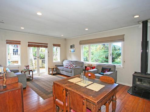 57 Wood Bay Road, Titirangi